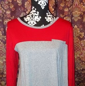 Ladies quarter length shirt- NWT